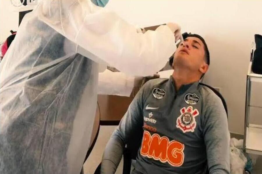 Atleta do Corinthians realiza exames para a Covid-19