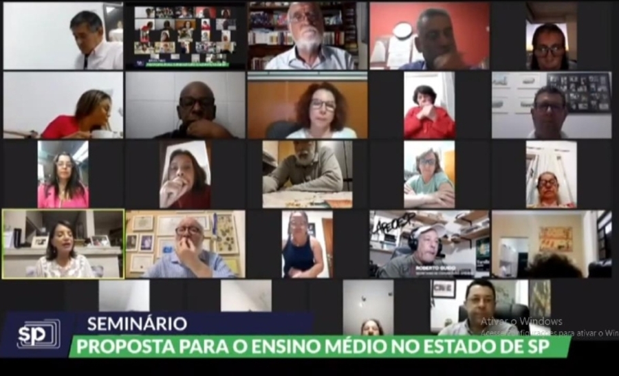 Foto da live promovida pela Deputada Estadual Professora Bebel que discutiu as políticas e as práticas curriculares do ensino médio nos governos do PSDB em SP.