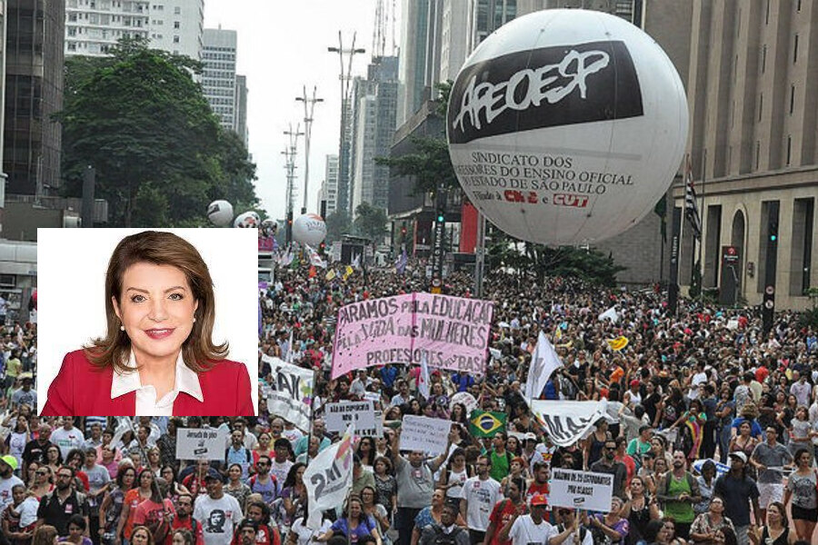 Manifestação de professores no centro de São Paulo. No destaque, foto da deputada estadual Professora Bebel