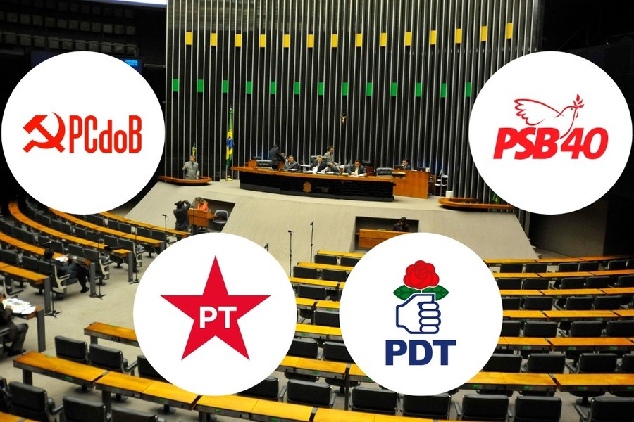 Foto montagem com a visão parcial do plenário da Câmara dos Deputados com os logotipos do PT, PCdoB, PDT e PSB aplicado na foto