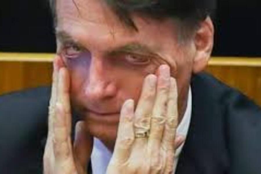 Foto de Bolsonaro fazendo careta 