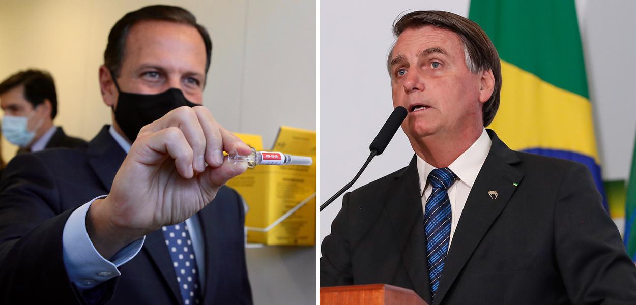 Foto de Dória mostrando uma dose da vacina CoronaVac. Ao seu lado, outra foto, a de Bolsonaro, sem máscara, olhando perplexo